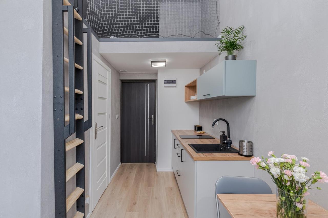 Parkside Fresh Apartments - Old Town Guesthouse - By Upstairs Краків Екстер'єр фото