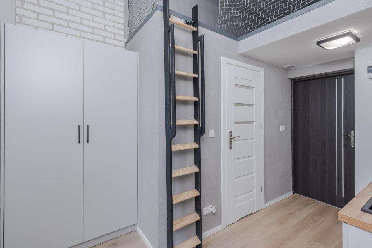 Parkside Fresh Apartments - Old Town Guesthouse - By Upstairs Краків Екстер'єр фото
