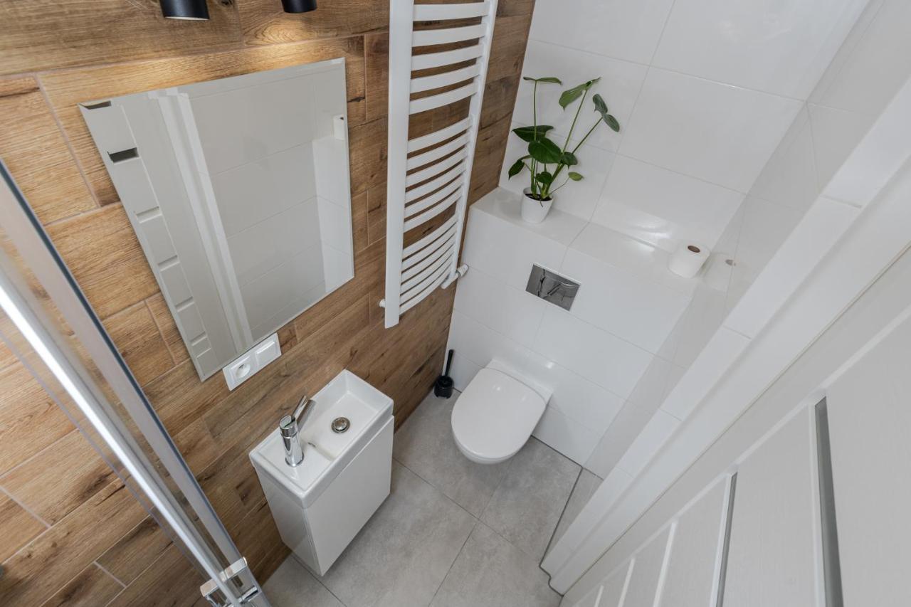 Parkside Fresh Apartments - Old Town Guesthouse - By Upstairs Краків Екстер'єр фото